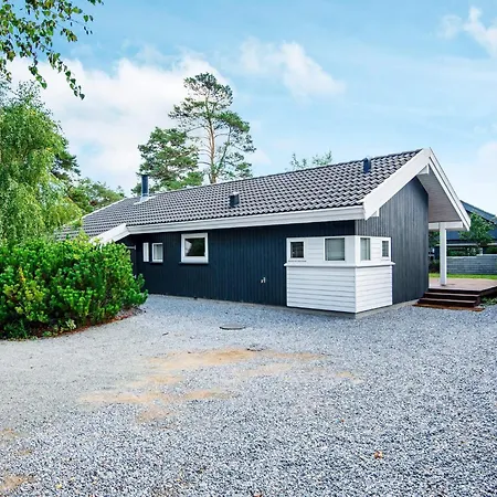 4 Star In Ebeltoft