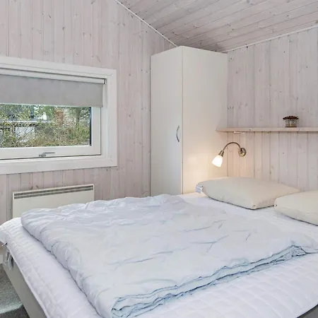 Ferienhaus 4 Star In *