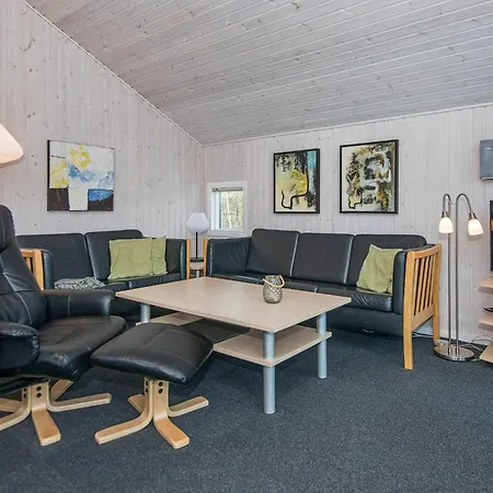 4 Star In Ferienhaus